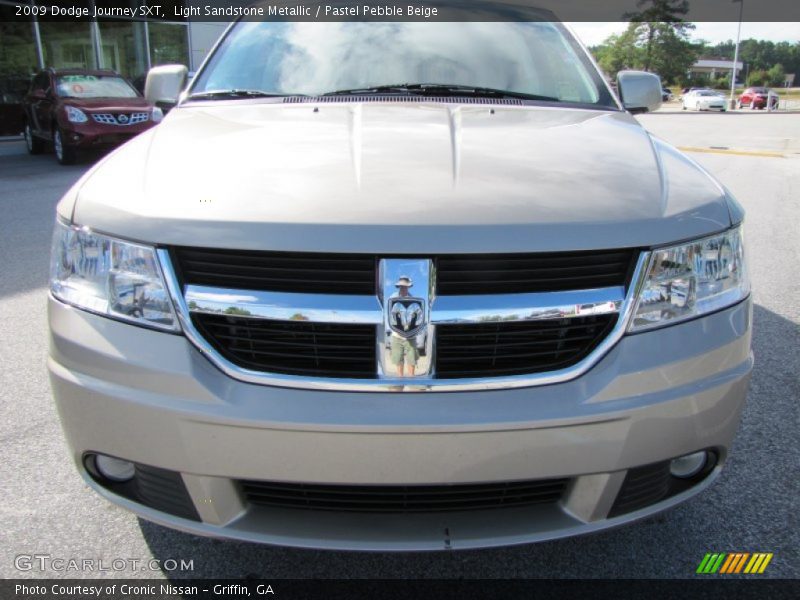 Light Sandstone Metallic / Pastel Pebble Beige 2009 Dodge Journey SXT
