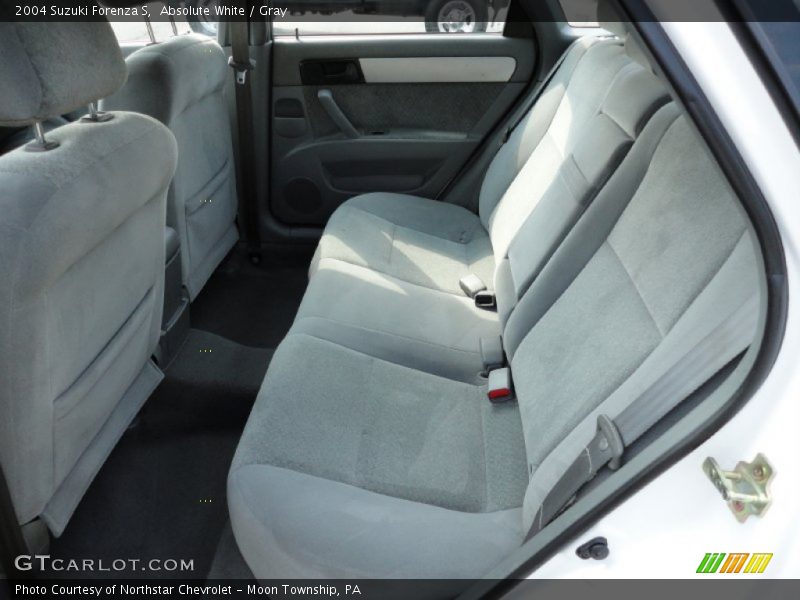 Absolute White / Gray 2004 Suzuki Forenza S
