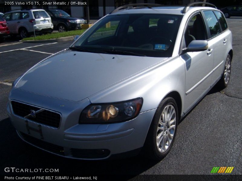 Silver Metallic / Off-Black 2005 Volvo V50 T5