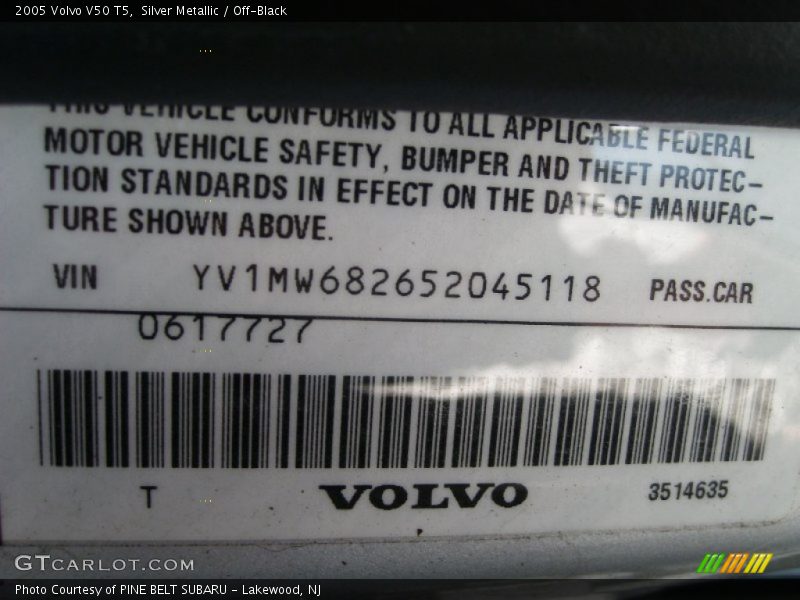 Silver Metallic / Off-Black 2005 Volvo V50 T5