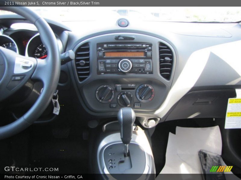 Chrome Silver / Black/Silver Trim 2011 Nissan Juke S