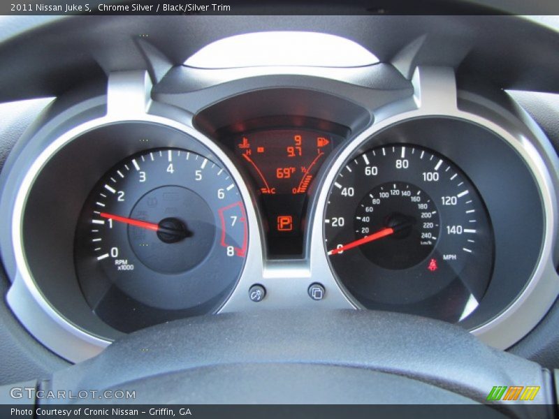 Chrome Silver / Black/Silver Trim 2011 Nissan Juke S