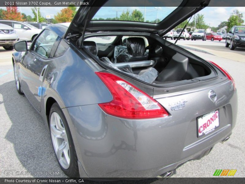 Gun Metallic / Black 2011 Nissan 370Z Coupe