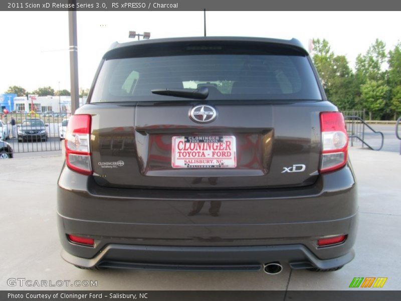 RS xPRESSO / Charcoal 2011 Scion xD Release Series 3.0