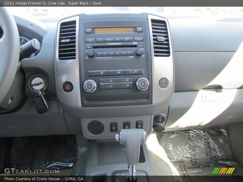 Super Black / Steel 2011 Nissan Frontier SL Crew Cab
