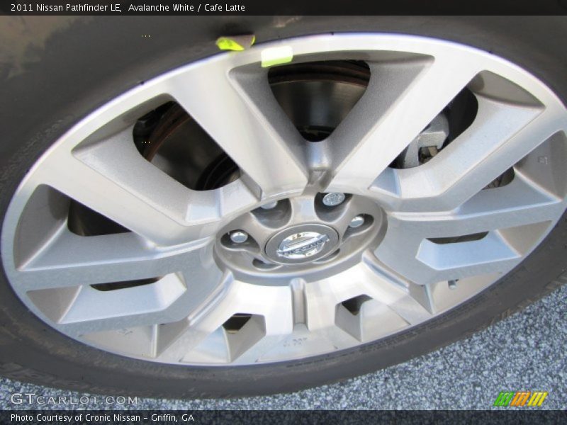 Avalanche White / Cafe Latte 2011 Nissan Pathfinder LE