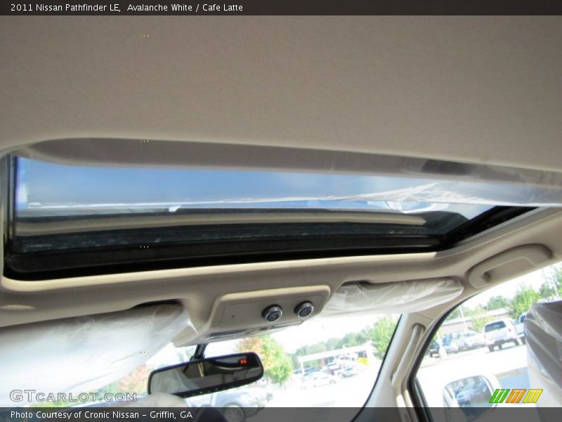 Avalanche White / Cafe Latte 2011 Nissan Pathfinder LE
