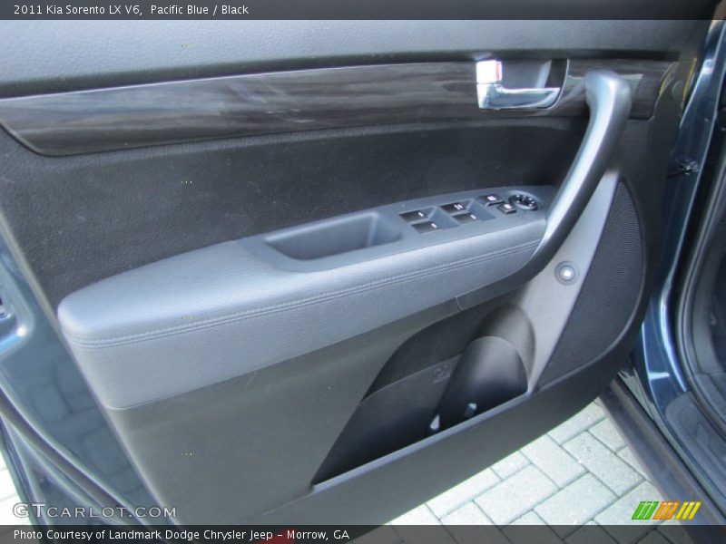 Pacific Blue / Black 2011 Kia Sorento LX V6