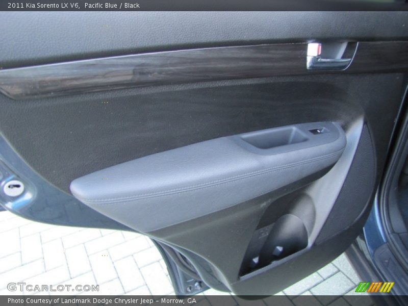 Pacific Blue / Black 2011 Kia Sorento LX V6