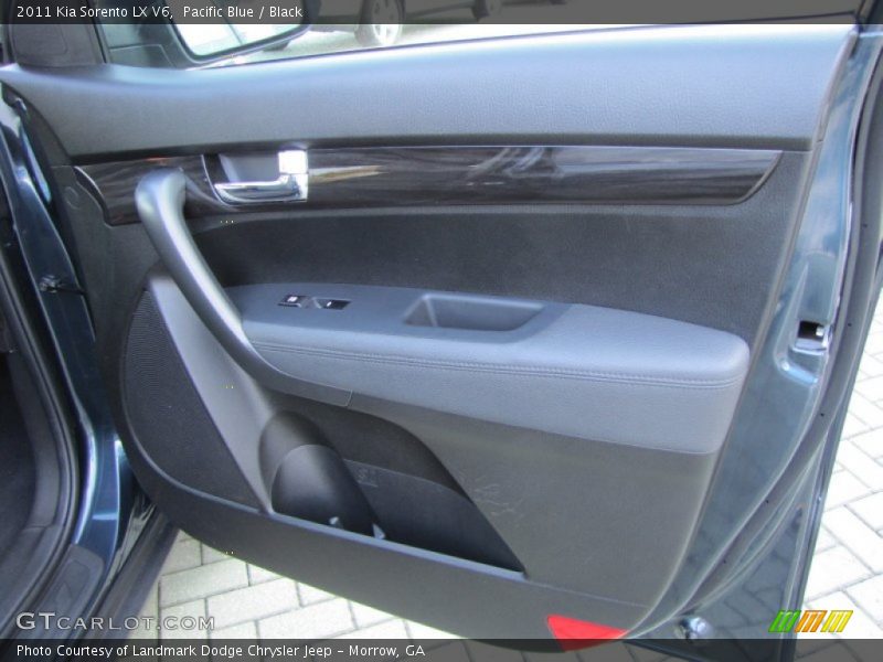 Pacific Blue / Black 2011 Kia Sorento LX V6