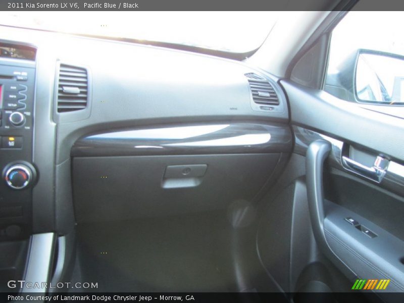 Pacific Blue / Black 2011 Kia Sorento LX V6