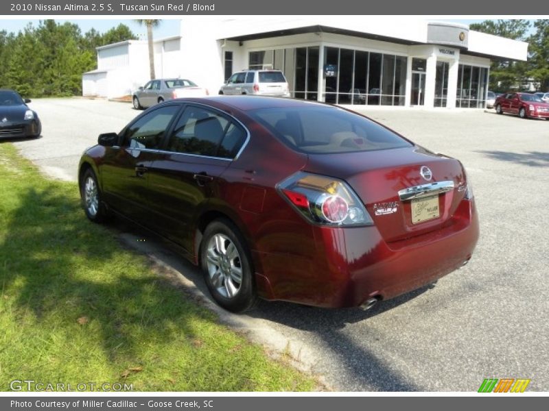 Tuscan Sun Red / Blond 2010 Nissan Altima 2.5 S