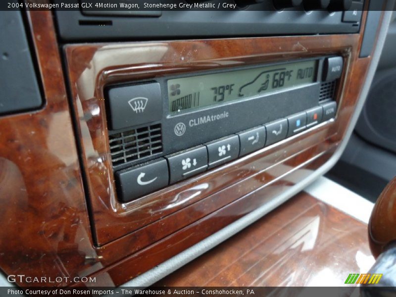 Controls of 2004 Passat GLX 4Motion Wagon