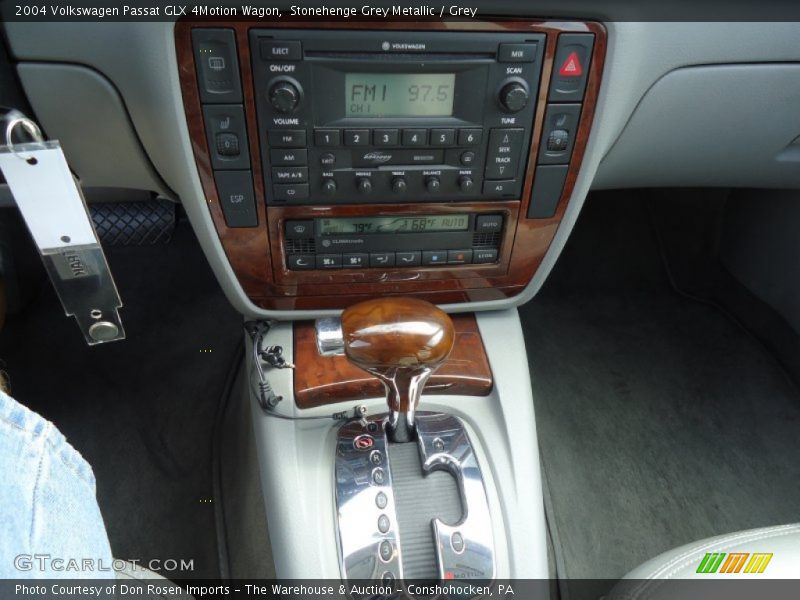 Controls of 2004 Passat GLX 4Motion Wagon