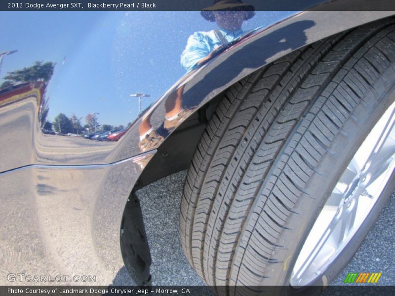 Blackberry Pearl / Black 2012 Dodge Avenger SXT
