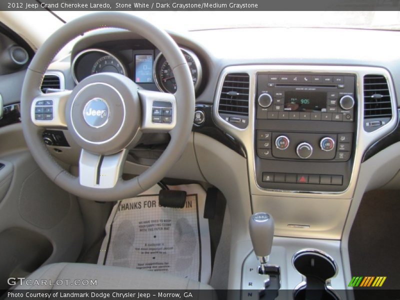 Dashboard of 2012 Grand Cherokee Laredo
