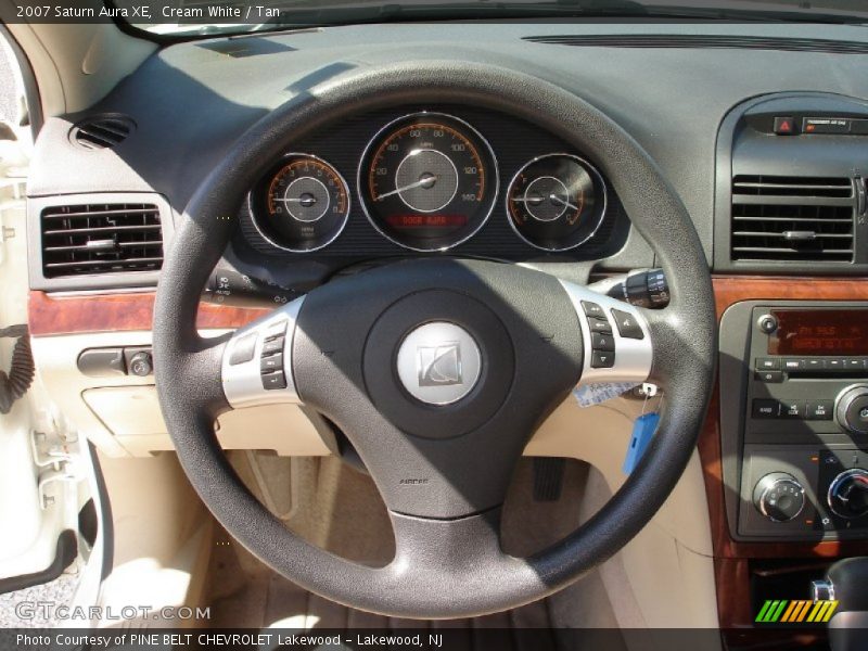 Cream White / Tan 2007 Saturn Aura XE