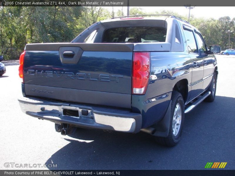 Dark Blue Metallic / Tan/Neutral 2006 Chevrolet Avalanche Z71 4x4