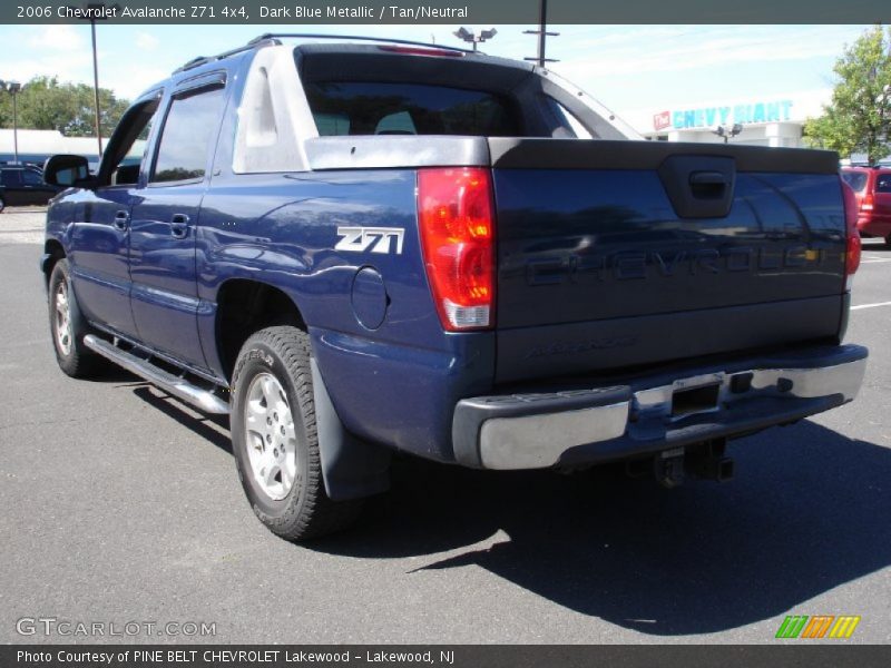 Dark Blue Metallic / Tan/Neutral 2006 Chevrolet Avalanche Z71 4x4