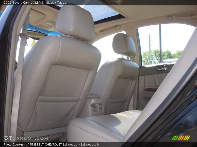 Black / Taupe 2002 Toyota Camry XLE V6