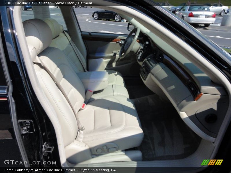 Sable Black / Oatmeal 2002 Cadillac DeVille Sedan