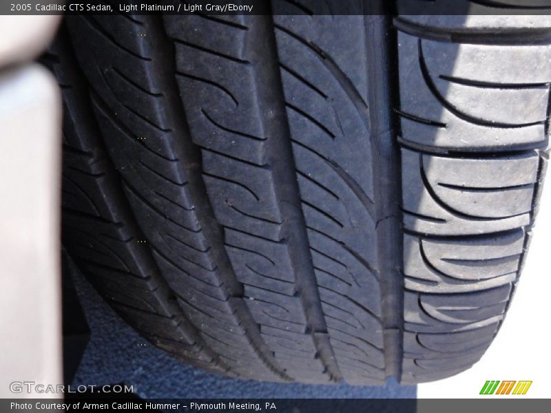 Light Platinum / Light Gray/Ebony 2005 Cadillac CTS Sedan