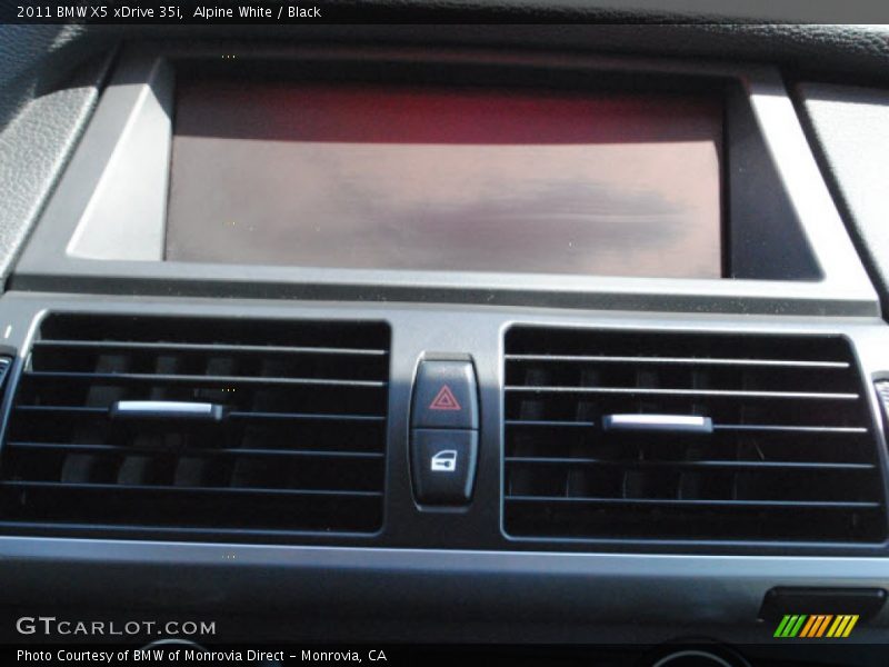 Alpine White / Black 2011 BMW X5 xDrive 35i
