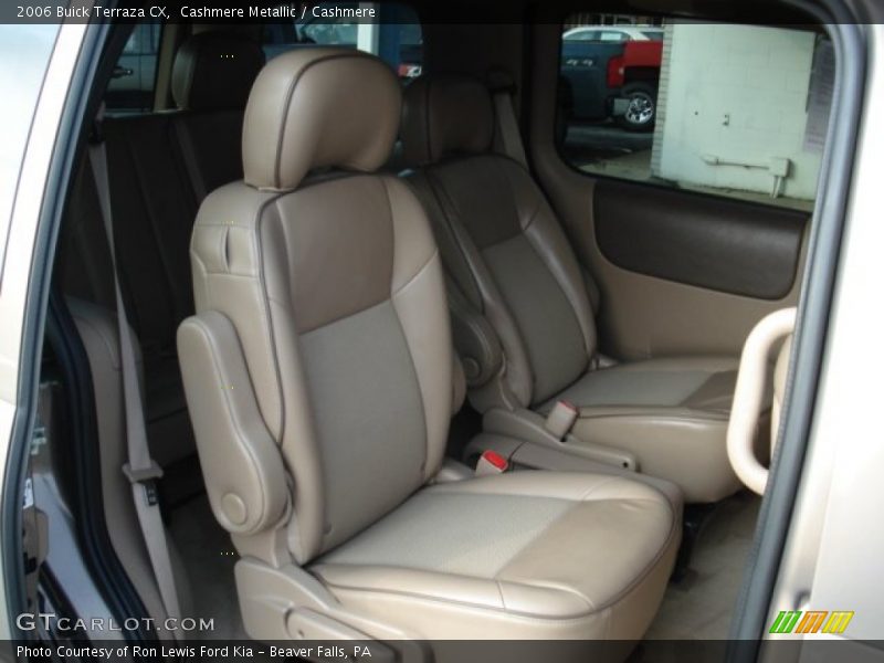  2006 Terraza CX Cashmere Interior