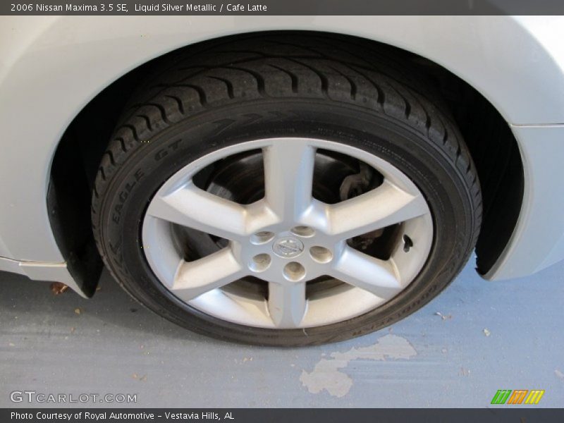 Liquid Silver Metallic / Cafe Latte 2006 Nissan Maxima 3.5 SE