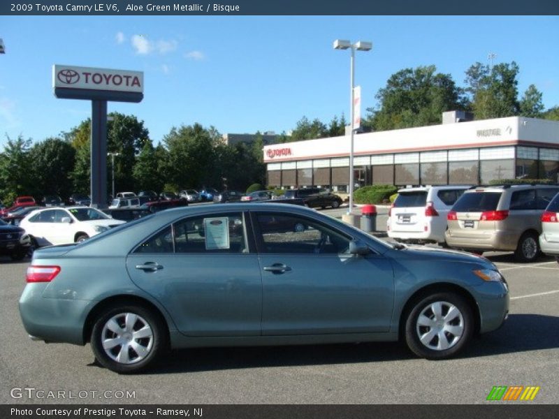 Aloe Green Metallic / Bisque 2009 Toyota Camry LE V6