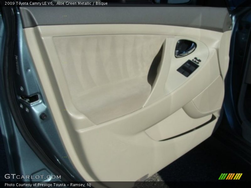 Aloe Green Metallic / Bisque 2009 Toyota Camry LE V6
