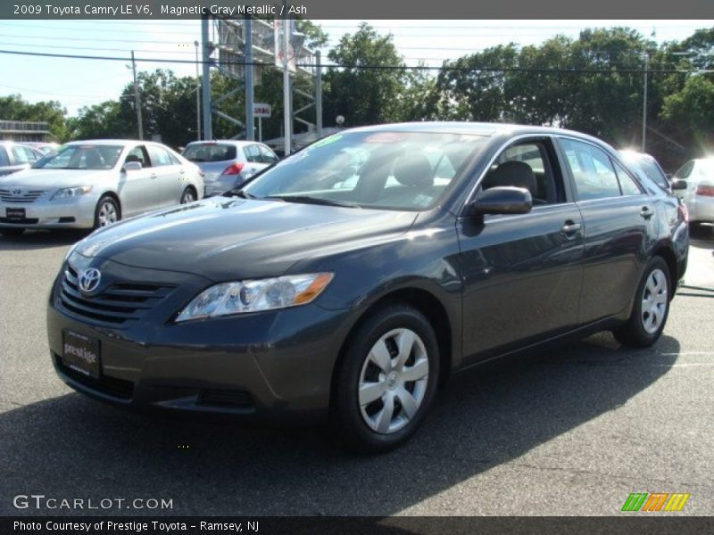 Magnetic Gray Metallic / Ash 2009 Toyota Camry LE V6