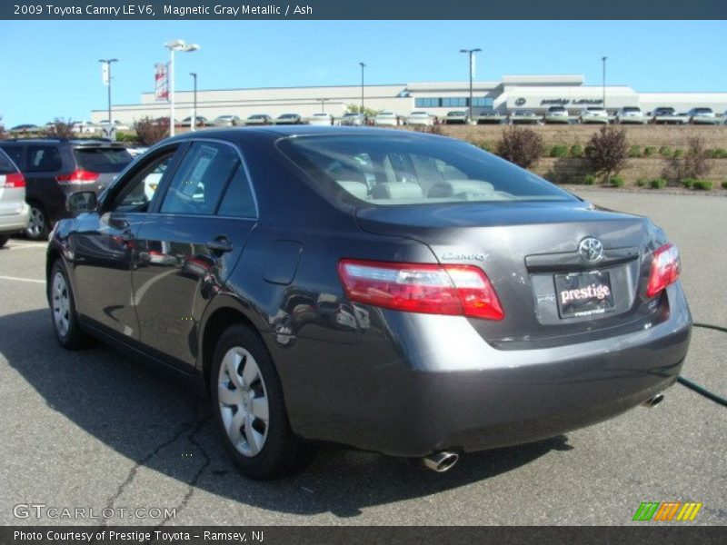Magnetic Gray Metallic / Ash 2009 Toyota Camry LE V6
