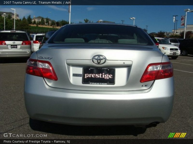 Titanium Metallic / Ash 2007 Toyota Camry LE