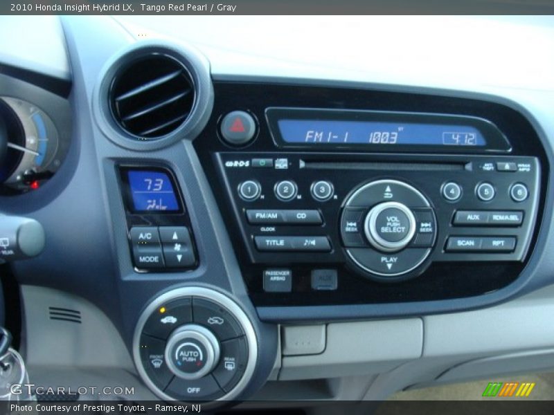 Controls of 2010 Insight Hybrid LX