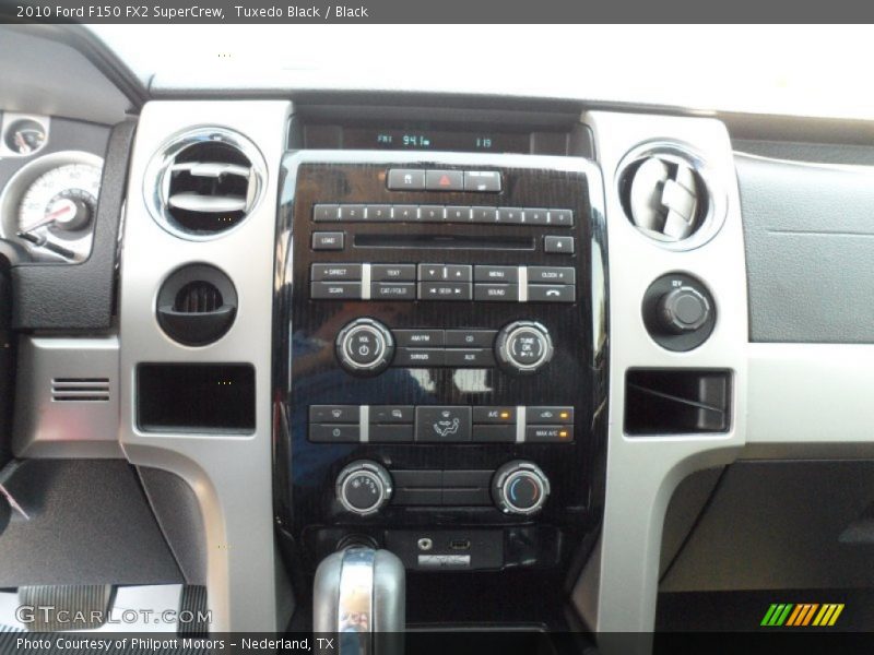Tuxedo Black / Black 2010 Ford F150 FX2 SuperCrew