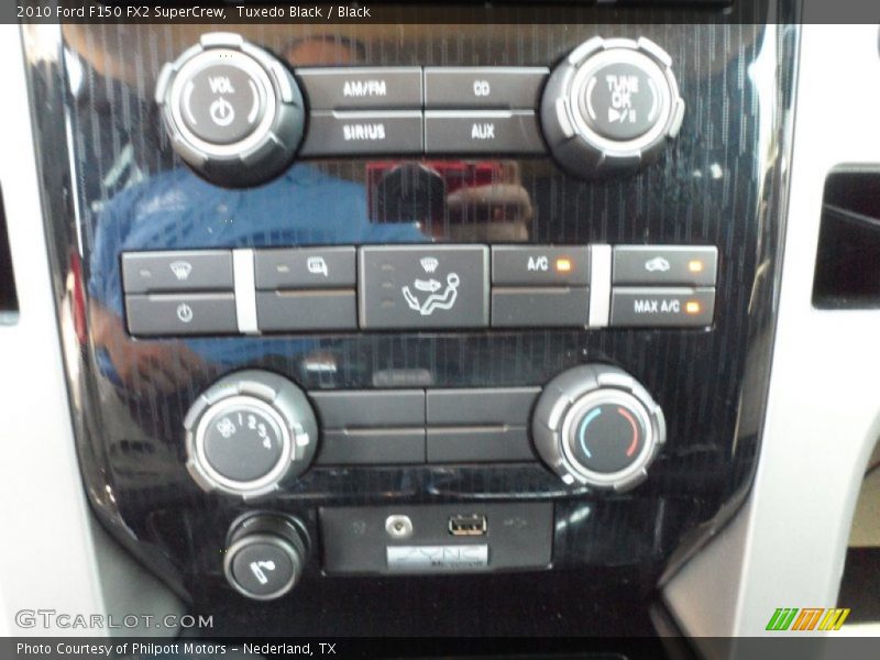 Tuxedo Black / Black 2010 Ford F150 FX2 SuperCrew