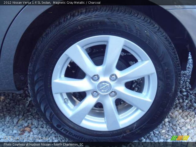  2012 Versa 1.6 SL Sedan Wheel