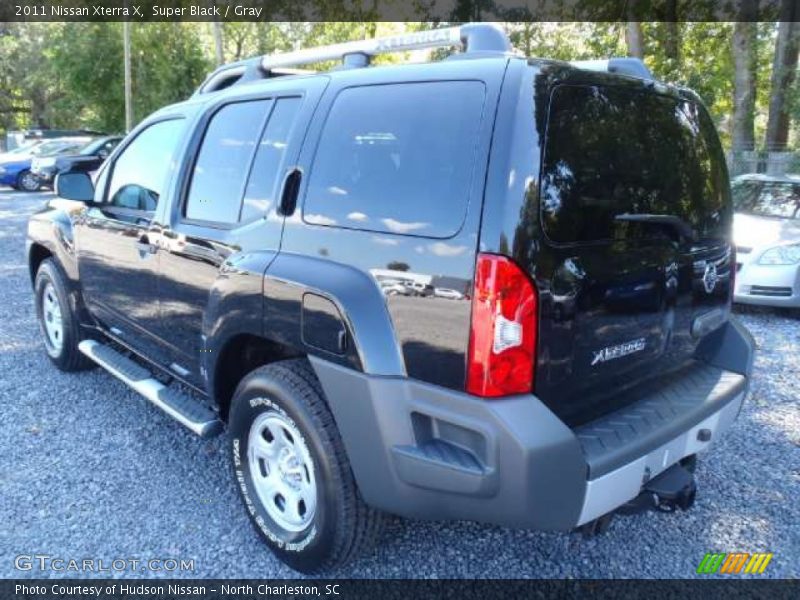 Super Black / Gray 2011 Nissan Xterra X