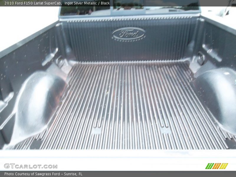 Ingot Silver Metallic / Black 2010 Ford F150 Lariat SuperCab