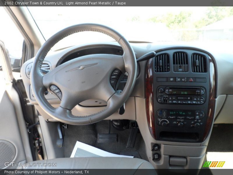 Light Almond Pearl Metallic / Taupe 2002 Chrysler Town & Country LXi