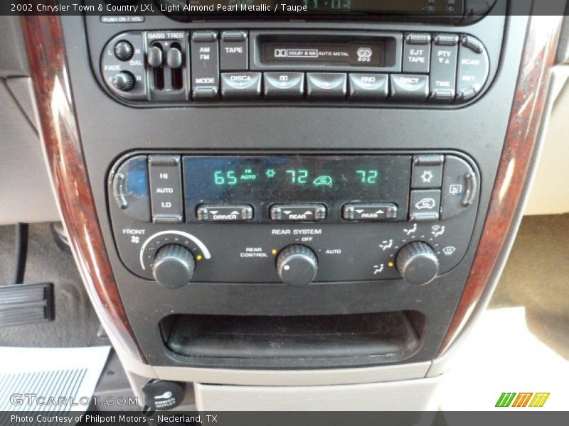 Controls of 2002 Town & Country LXi