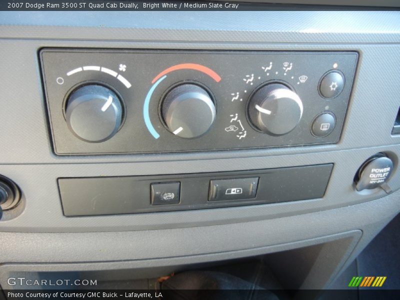Controls of 2007 Ram 3500 ST Quad Cab Dually