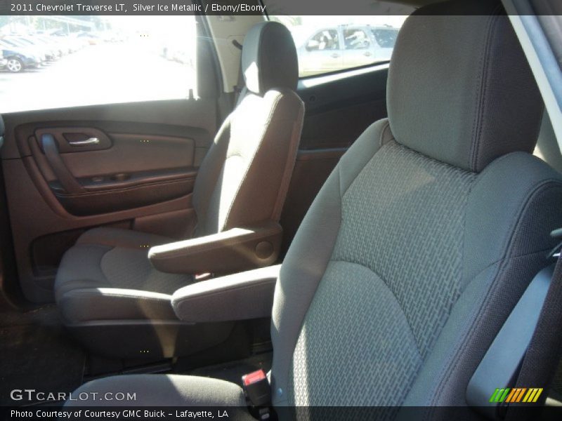 Silver Ice Metallic / Ebony/Ebony 2011 Chevrolet Traverse LT