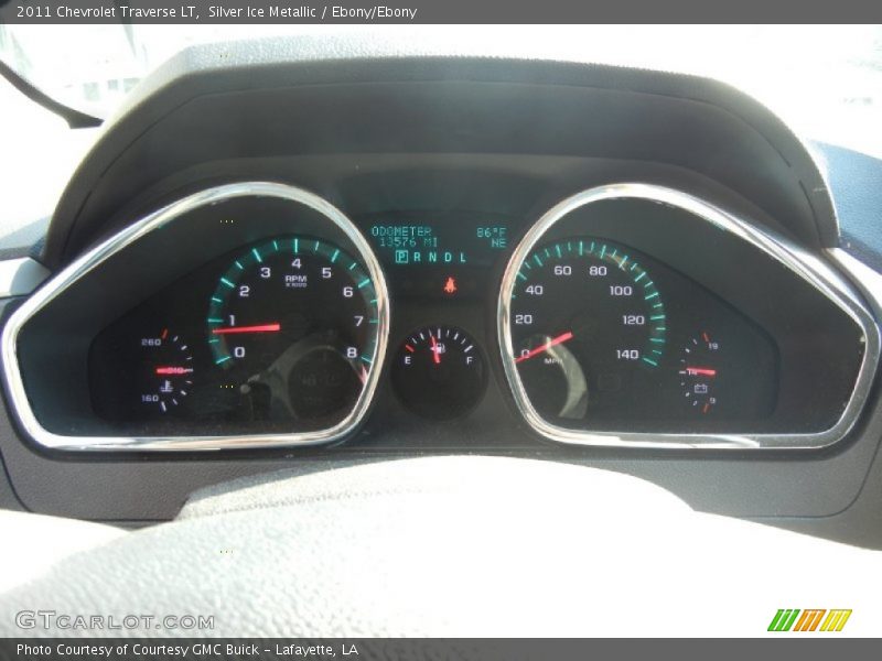 Silver Ice Metallic / Ebony/Ebony 2011 Chevrolet Traverse LT