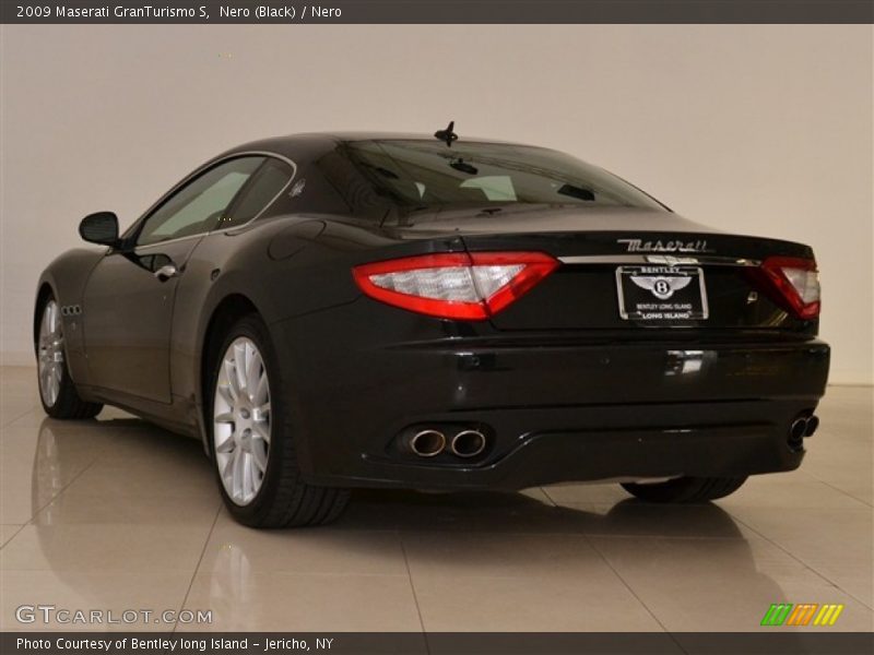 Nero (Black) / Nero 2009 Maserati GranTurismo S
