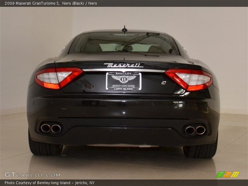 Nero (Black) / Nero 2009 Maserati GranTurismo S
