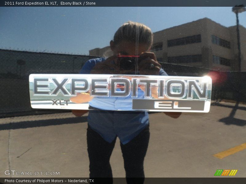  2011 Expedition EL XLT Logo