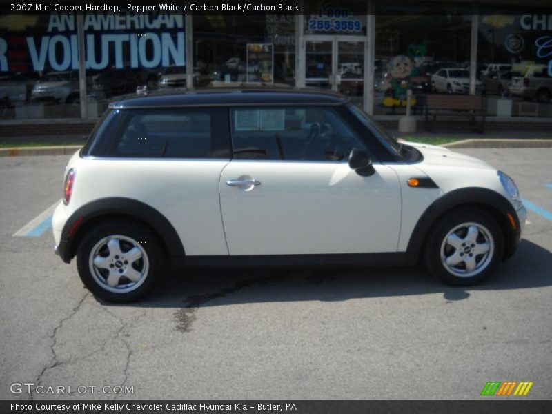 Pepper White / Carbon Black/Carbon Black 2007 Mini Cooper Hardtop