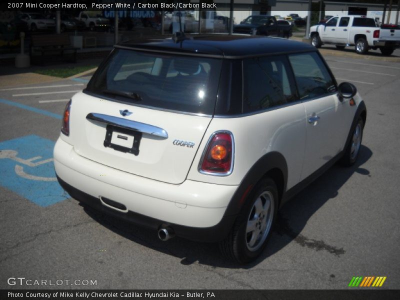 Pepper White / Carbon Black/Carbon Black 2007 Mini Cooper Hardtop